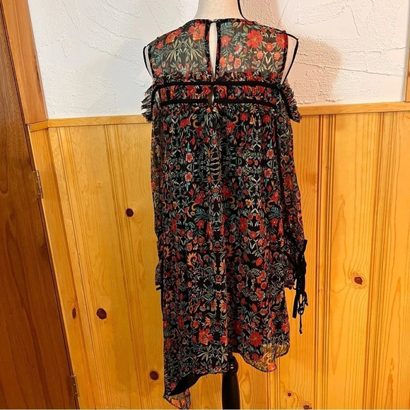 Adelyn Rae Black & Red Floral Cold Shoulder Asymmetric Dress Sz-M - Picture 5 of 13